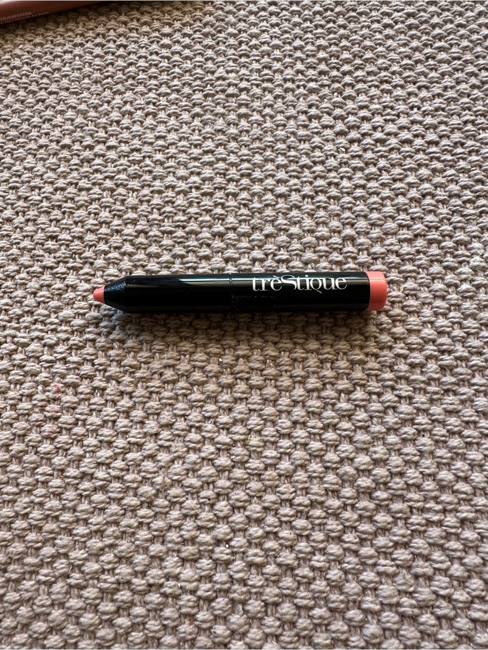 treStiQue Lip Crayon in Coral Pink